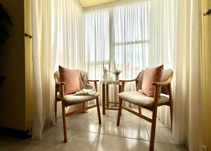 El Corrillo - 5835 *