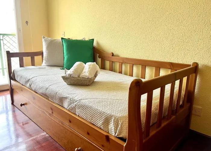 El Corrillo - 5835 * Isla